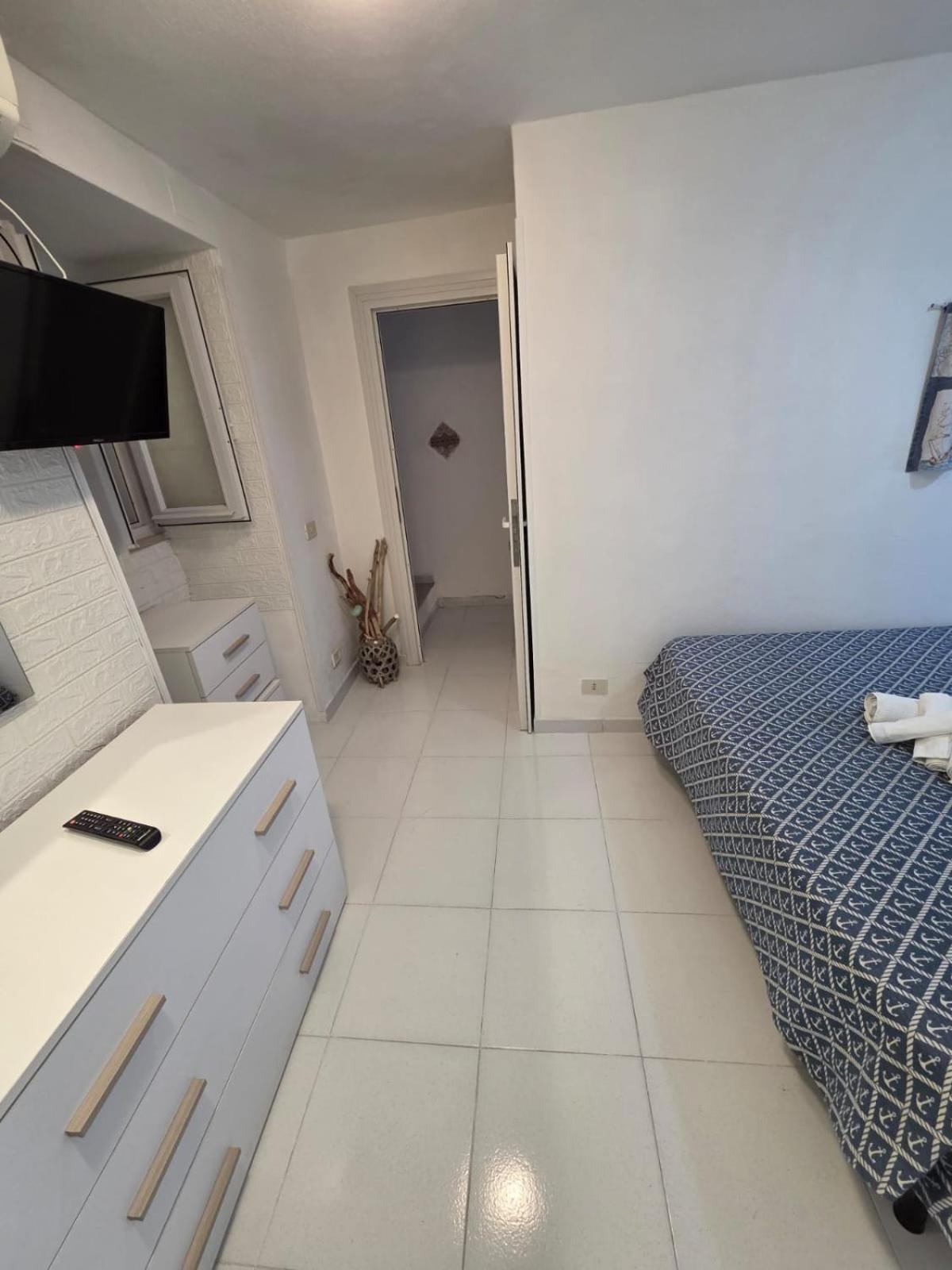 Agenzia Aprea Appartamenti Ponza Exterior foto