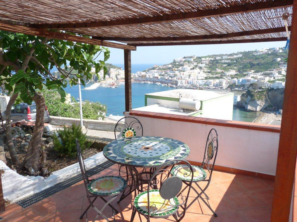 Agenzia Aprea Appartamenti Ponza Habitación foto