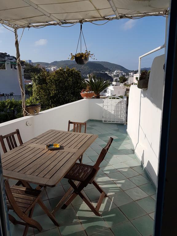 Agenzia Aprea Appartamenti Ponza Exterior foto